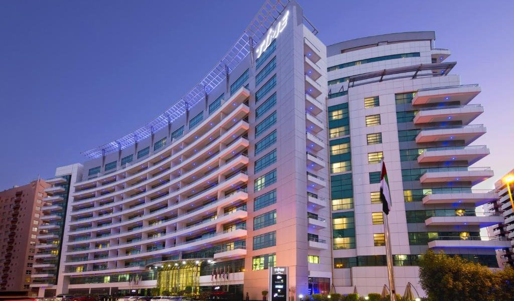 فندق وأجنحة تايم اوك