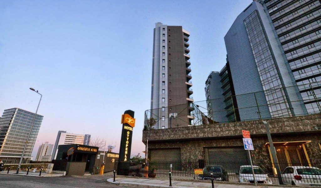 فندق بيست ويسترن بريمير أوتوبيرلا