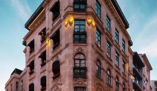 فندق غالاتا إم 84