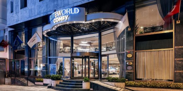 فندق إليت ورلد كومفي إسطنبول تقسيم