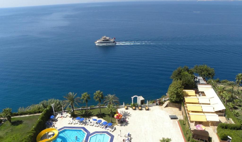 فندق أدونيس