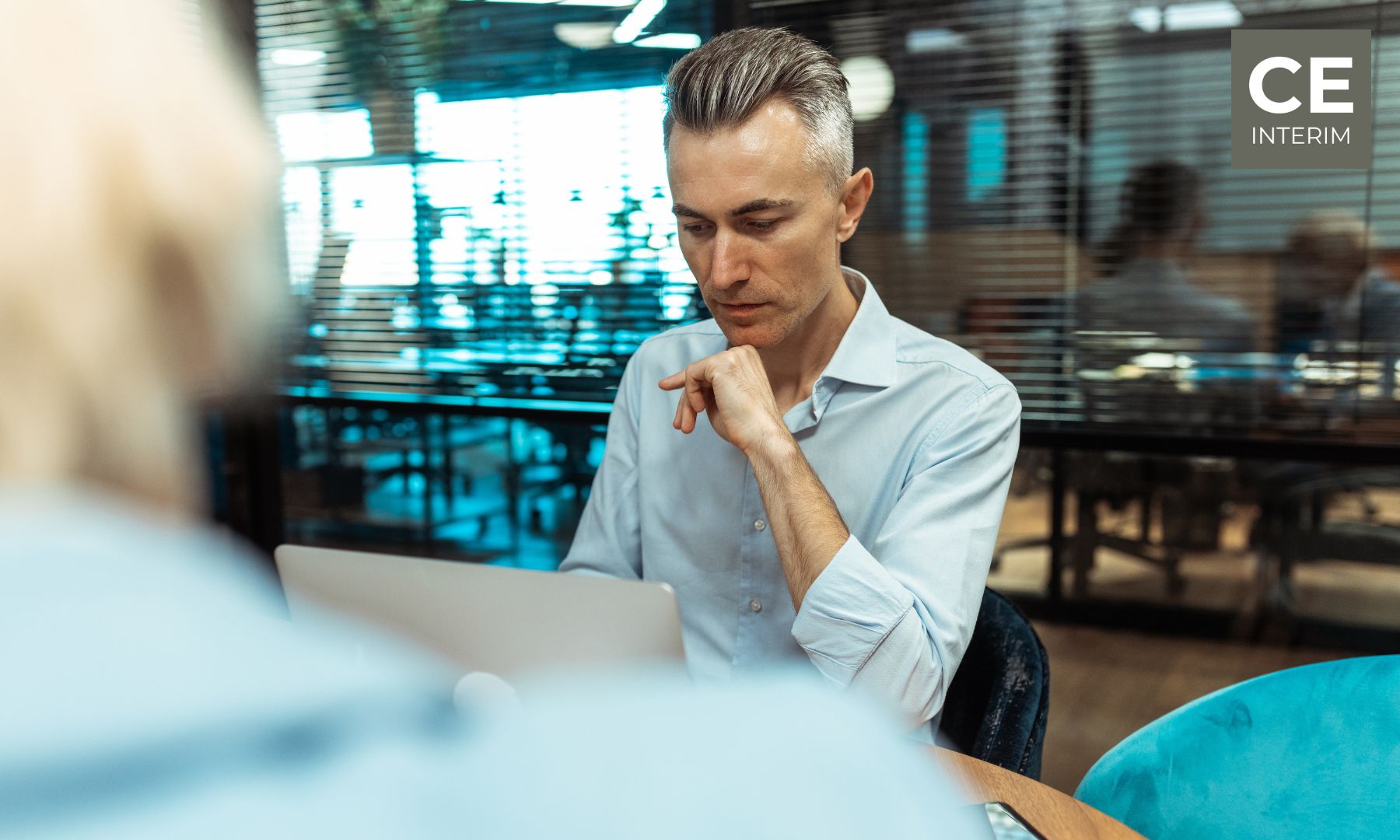 أخطاء تفاقم الأزمات في الفنادق.. كيف تتحول مشكلة صغيرة إلى كارثة؟