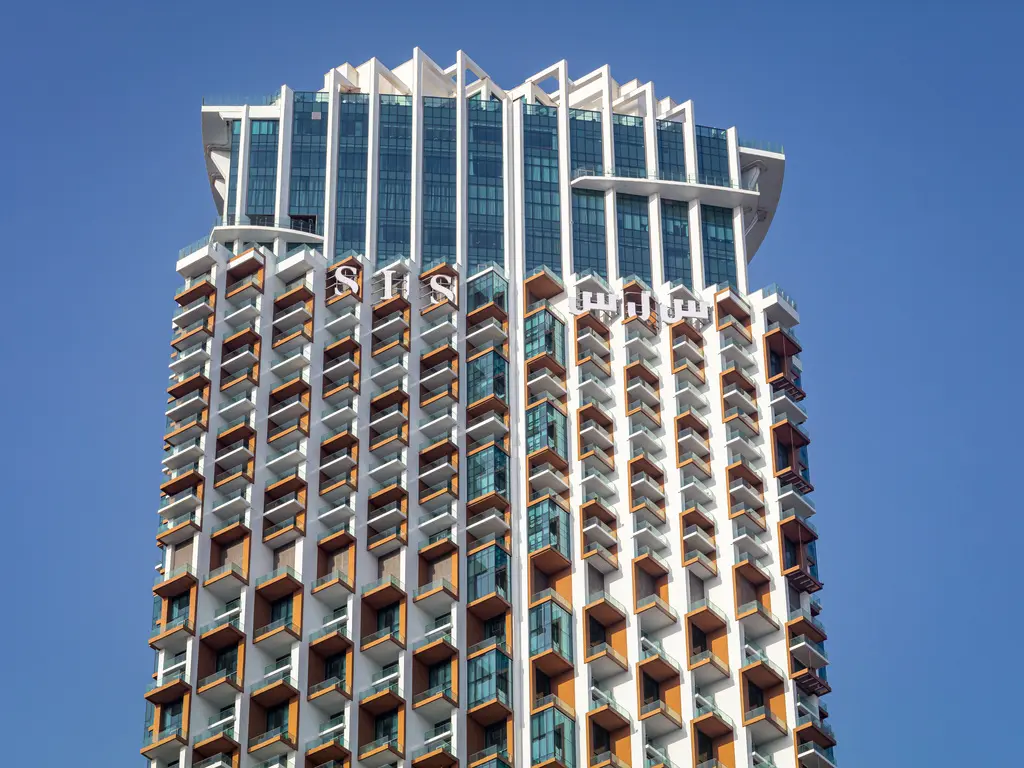 كيف تحصل على خصومات حجز فنادق في دبي؟ دليل استراتيجي