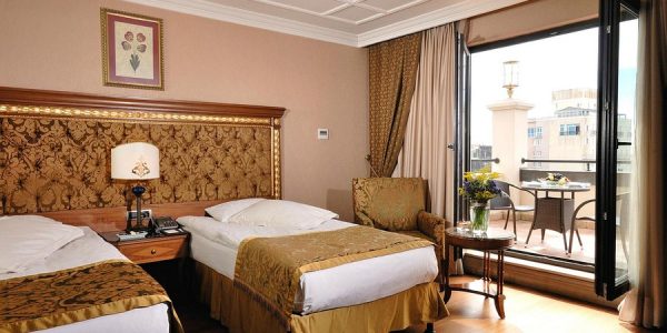 ذا سنترال بالاس