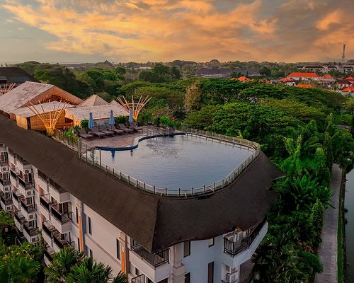 فندق ذا نيست